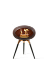 Le Feu Ground Wood Low Mocca Dome met zwarte basis en sfeervol vlammenspel