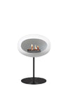 Le Feu White Steel Low Dome bio ethanol haard met een zwarte basis en een sfeervol vlammenspel